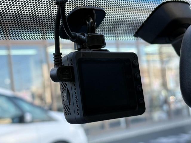 ノア Ｓｉ　純正９インチナビ　フルセグ　Ｂｌｕｅｔｏｏｔｈ　バックカメラ助手席側パワースライドドア　　ビルトインＥＴＣ　アイドリングストップ　ドライブレコーダー　ＬＥＤヘッドライト　オートライト（36枚目）