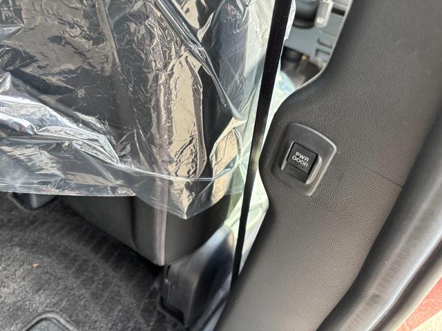 ＭＰＶ ２３Ｓ　後期型　純正アルパインＨＤＤナビ　バックカメラ　フルセグ　Ｂｌｕｅｔｏｏｔｈ　フリップダウンモニター　両側電動スライドドア　ＨＩＤヘッドライト　フォグランプ　ＥＴＣ（22枚目）