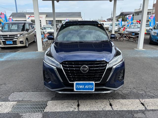 キックス Ｘ　プロパイロット　エマージェンシーブレーキ　純正ナビ　フルセグ　アラウンドビューモニター　デジタルインナーミラー　純正前後ドライブレコーダー　ステアリングヒーター　ＬＥＤヘッドライト　ハーフレザーシート（2枚目）