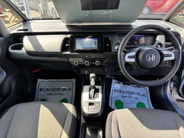 フィット ベーシック　ホンダセンシング　メモリーナビ　地デジ　Ｂｌｕｅｔｏｏｔｈ　渋滞追従クルーズコントロール　オートハイビーム　パーキングブレーキ　クリアランスソナー　ＥＴＣ　アイドリングストップ（17枚目）
