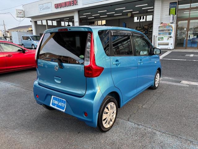デイズ Ｊ　純正メモリーナビ　フルセグ　電動格納ミラー　キーレスエントリー　ヘッドライトレベライザー　ベンチシート　衝突安全ボディ　プライバシーガラス（9枚目）