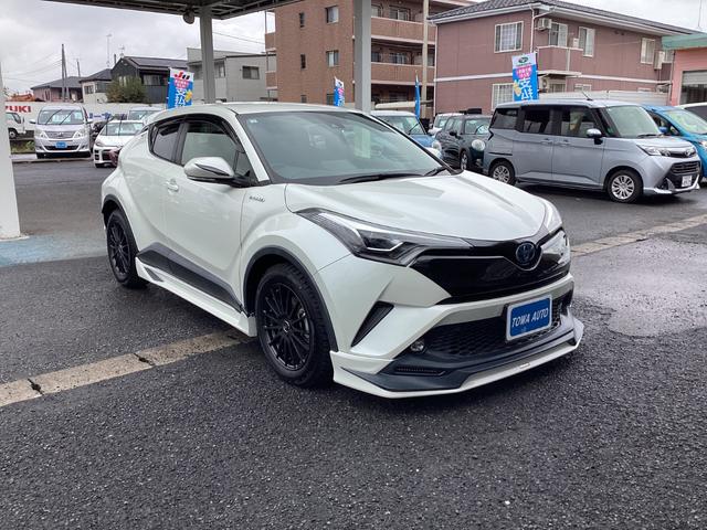 C-HR S LEDパッケージ ハイブリッド トヨタセーフティセンス 純正9インチSDナビ バックカメラ フルセグ TRDエアロ ビルトインETC2.0 LEDヘッドライト ドラレコ オートクルーズコントロール オートハイビーム(4枚目)