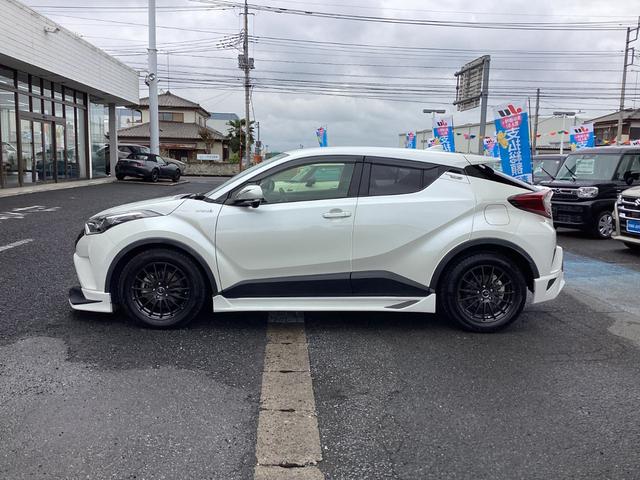 C-HR S LEDパッケージ ハイブリッド トヨタセーフティセンス 純正9インチSDナビ バックカメラ フルセグ TRDエアロ ビルトインETC2.0 LEDヘッドライト ドラレコ オートクルーズコントロール オートハイビーム(7枚目)