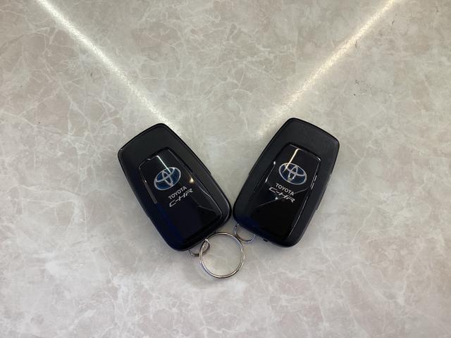 C-HR S LEDパッケージ ハイブリッド トヨタセーフティセンス 純正9インチSDナビ バックカメラ フルセグ TRDエアロ ビルトインETC2.0 LEDヘッドライト ドラレコ オートクルーズコントロール オートハイビーム(33枚目)