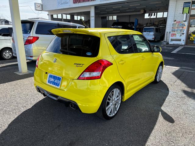 スイフトスポーツ 　６速マニュアル　メモリーナビ　バックカメラ　フルセグ　クルーズコントロール　プッシュスタート　ＥＴＣ　フォグランプ　アルミペダル　電動格納ミラー　オートエアコン（8枚目）