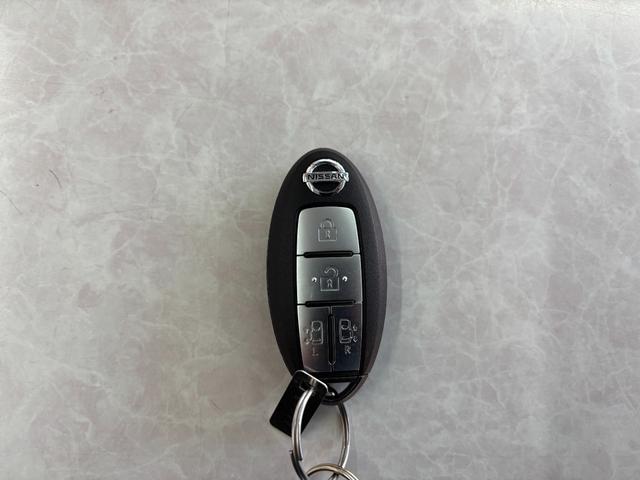 エルグランド ２５０ハイウェイスター　後期型　純正ナビ　フルセグ　走行中ＴＶ視聴可　バックカメラ　純正フリップダウンモニター　両側電動スライドドア　ハーフレザーシート　フロントスポイラーデイライト　オットマン　ドライブレコーダー前後（38枚目）