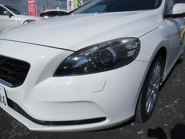 Ｖ４０ Ｔ４　ＳＥ　正規輸入車　走行４１４２７ｋｍ　修復歴なし　本革シート　シートヒーター　純正ナビ／ＴＶ　ＨＩＤオートライト　純正１７インチアルミ　スマートキー　ＥＴＣ　ドライブレコーダー　禁煙車　整備付き（44枚目）