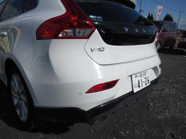 Ｖ４０ Ｔ４　ＳＥ　正規輸入車　走行４１４２７ｋｍ　修復歴なし　本革シート　シートヒーター　純正ナビ／ＴＶ　ＨＩＤオートライト　純正１７インチアルミ　スマートキー　ＥＴＣ　ドライブレコーダー　禁煙車　整備付き（46枚目）