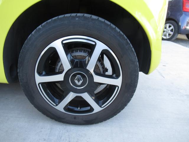 トゥインゴ インテンス 修復歴無し 走行6万キロ台 純正オーディオ Bluetooth接続 オートライト 車両取説・スペアーキー完備 リヤパーキングセンサー ETC 15インチアルミ 900ccターボ(21枚目)