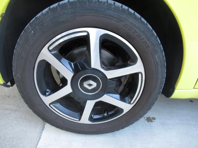 トゥインゴ インテンス 修復歴無し 走行6万キロ台 純正オーディオ Bluetooth接続 オートライト 車両取説・スペアーキー完備 リヤパーキングセンサー ETC 15インチアルミ 900ccターボ(22枚目)