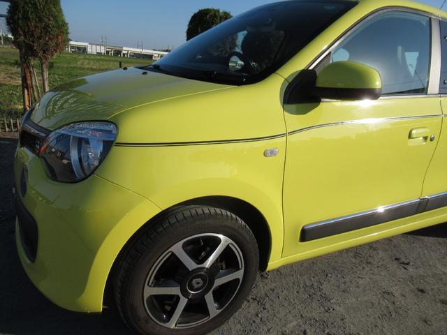 トゥインゴ インテンス 修復歴無し 走行6万キロ台 純正オーディオ Bluetooth接続 オートライト 車両取説・スペアーキー完備 リヤパーキングセンサー ETC 15インチアルミ 900ccターボ(28枚目)