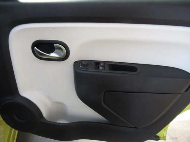 トゥインゴ インテンス 修復歴無し 走行6万キロ台 純正オーディオ Bluetooth接続 オートライト 車両取説・スペアーキー完備 リヤパーキングセンサー ETC 15インチアルミ 900ccターボ(50枚目)