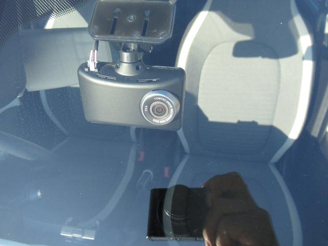 トゥインゴ インテンス 修復歴無し 走行6万キロ台 純正オーディオ Bluetooth接続 オートライト 車両取説・スペアーキー完備 リヤパーキングセンサー ETC 15インチアルミ 900ccターボ(66枚目)