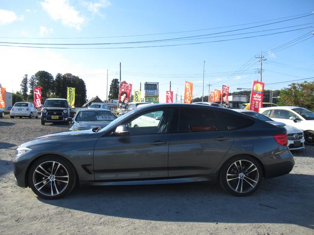 3シリーズ 320iグランツーリスモ Mスポーツ 修復歴無し 走行5万キロ台 純正iドライブナビ パドルシフト付き バックモニター+パークディスタンス コンフォートアクセス 19インチアルミ 車両取説・メンテナンスノート・整備記録簿付き(4枚目)