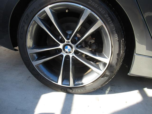 3シリーズ 320iグランツーリスモ Mスポーツ 修復歴無し 走行5万キロ台 純正iドライブナビ パドルシフト付き バックモニター+パークディスタンス コンフォートアクセス 19インチアルミ 車両取説・メンテナンスノート・整備記録簿付き(19枚目)