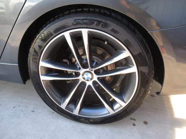 3シリーズ 320iグランツーリスモ Mスポーツ 修復歴無し 走行5万キロ台 純正iドライブナビ パドルシフト付き バックモニター+パークディスタンス コンフォートアクセス 19インチアルミ 車両取説・メンテナンスノート・整備記録簿付き(20枚目)