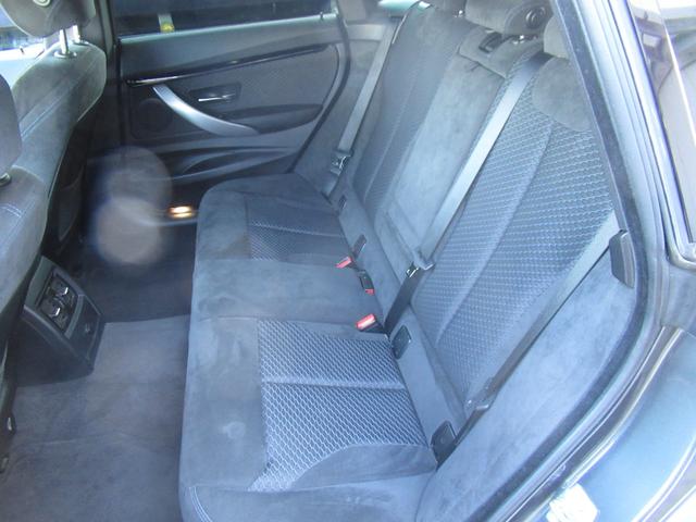 3シリーズ 320iグランツーリスモ Mスポーツ 修復歴無し 走行5万キロ台 純正iドライブナビ パドルシフト付き バックモニター+パークディスタンス コンフォートアクセス 19インチアルミ 車両取説・メンテナンスノート・整備記録簿付き(40枚目)