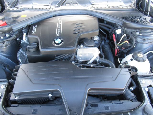 3シリーズ 320iグランツーリスモ Mスポーツ 修復歴無し 走行5万キロ台 純正iドライブナビ パドルシフト付き バックモニター+パークディスタンス コンフォートアクセス 19インチアルミ 車両取説・メンテナンスノート・整備記録簿付き(57枚目)