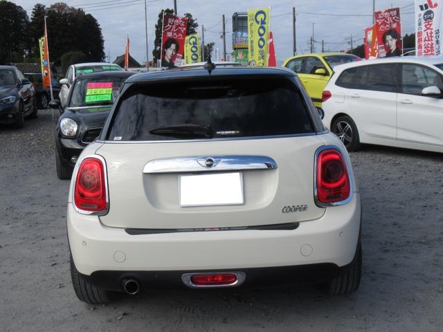 MINI クーパー ミントパッケージ 修復歴無し 純正iドライブナビ+バックモニター&パークディスタンス 純正2カメラドライブレコーダー ETC LEDヘッドライト オートライト Bluetooth接続(3枚目)