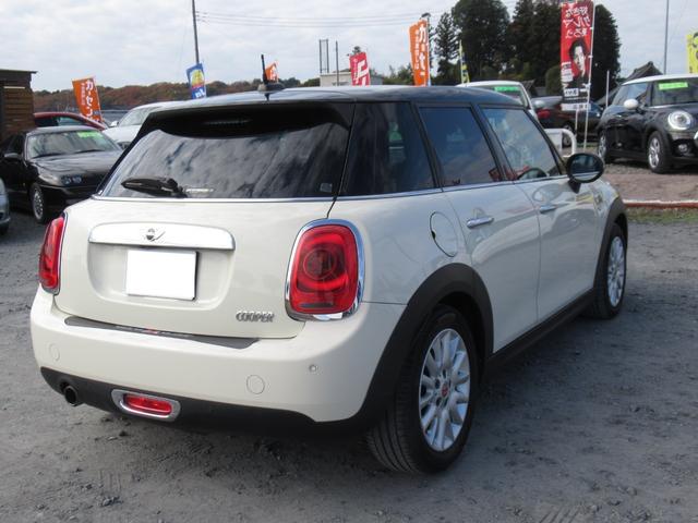 MINI クーパー ミントパッケージ 修復歴無し 純正iドライブナビ+バックモニター&パークディスタンス 純正2カメラドライブレコーダー ETC LEDヘッドライト オートライト Bluetooth接続(9枚目)