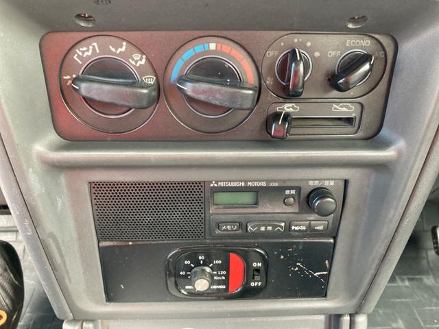 XE ディーゼルICターボ 社外アルミ チェッカープレート(縞鋼板)調シート パートタイム4WD エアバッグ 消火器付(10枚目)