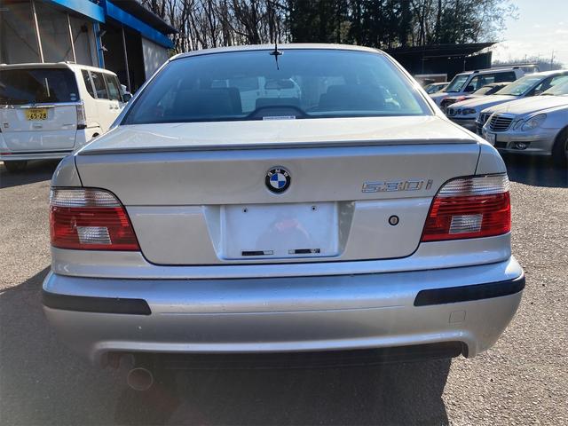 530i 走行3.6万km E39 エアロ 純正17インチアルミ サンルーフ パワーシート HID(3枚目)