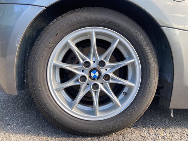 Ｚ４ ２．２ｉ　直列６気筒ＤＯＨＣ　２．２Ｌ（１７０ｐｓ）ソフトトップオープン　運／助／サイドエアバッグ　アルミホイール　純正ナビ　ＣＤ　キーレス　ＡＢＳ　ＥＴＣ　熱線入りガラス製リアウインドウ（20枚目）
