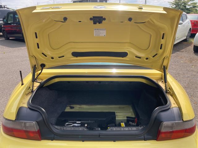 Ｚ３ロードスター 特別限定車　５ＭＴ　左ハンドル　直列４気筒ＤＯＨＣ　特別色ダカール・イエロー　本革Ｐシート（イエローパイピング）　インディビデュアル仕様スポーツ・ステアリング　セブリングマフラー　アルミペダル　リアスポ　ＥＴＣ（22枚目）