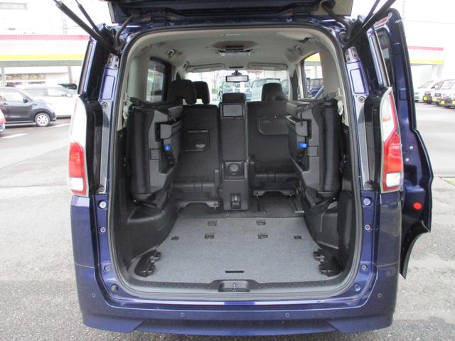 セレナ G アラウンドビューモニター メモリーナビ フルセグTV CD DVD再生可能 ミュージックサーバ Bluetooth接続オーディオ 後席フリップダウンモニター エマージェンシーブレーキ 電動スライドドア(42枚目)