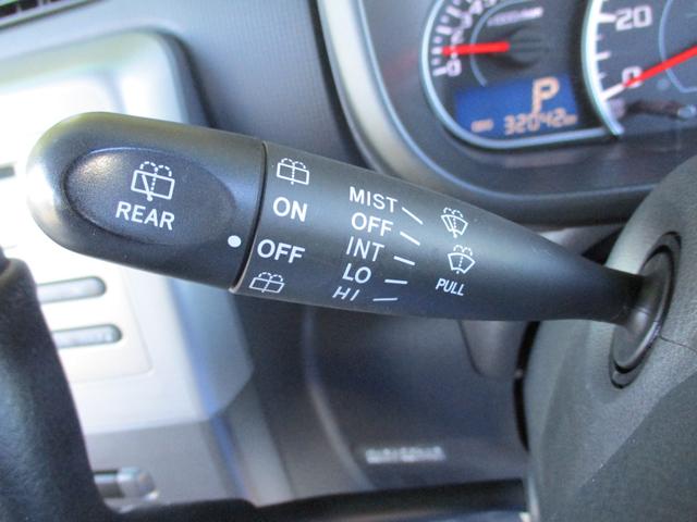 ムーヴコンテ Ｌ　ＶＳＩＩ　純正ＣＤオーディオ　純正１４インチアルミホイール　純正フォグランプ　純正ルーフスポイラー　電動格納ミラー　キーレスエントリー　アイドリングストップ車　ベンチシート　革巻きステアリング（18枚目）