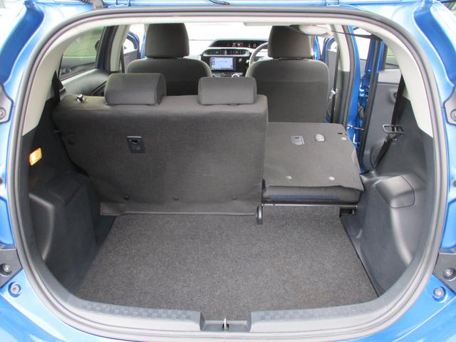 アクア S メモリーナビゲーション CD Bluetooth接続オーディオ バックモニター トヨタセーフティーセンス ETC オートエアコン 電動格納ミラー 横滑り防止機能 オートハイビーム プライバシーガラス(36枚目)