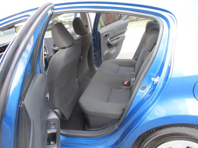 アクア S メモリーナビゲーション CD Bluetooth接続オーディオ バックモニター トヨタセーフティーセンス ETC オートエアコン 電動格納ミラー 横滑り防止機能 オートハイビーム プライバシーガラス(39枚目)