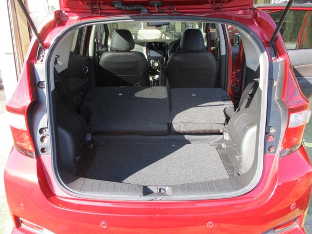 ノート ｅ－パワー　メダリスト　純正ナビゲーション　フルセグＴＶ　ＣＤ　ＤＶＤ再生可能　ミュージックサーバ　Ｂｌｕｅｔｏｏｔｈ接続オーディオ　アラウンドビューモニター　エマージェンシーブレーキ　インテリジェントルームミラー　ＥＴＣ（40枚目）