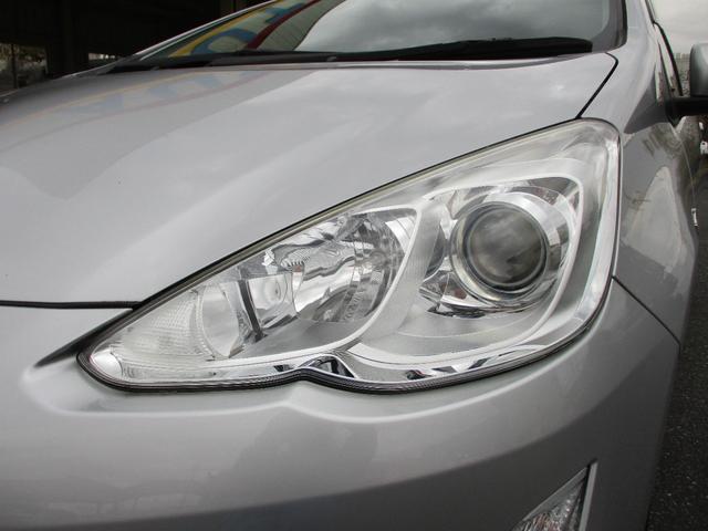 アクア Ｓスタイルブラック　メモリーナビゲーション　フルセグＴＶ　ＣＤ　ＤＶＤ再生　ミュージックサーバー　Ｂｌｕｅｔｏｏｔｈ接続オーディオ　バックカメラ　スマートキー　プッシュスタート　社外１５インチアルミホイール　ＥＴＣ（4枚目）