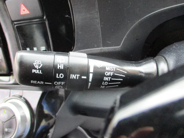 アクア Ｓスタイルブラック　メモリーナビゲーション　フルセグＴＶ　ＣＤ　ＤＶＤ再生　ミュージックサーバー　Ｂｌｕｅｔｏｏｔｈ接続オーディオ　バックカメラ　スマートキー　プッシュスタート　社外１５インチアルミホイール　ＥＴＣ（24枚目）