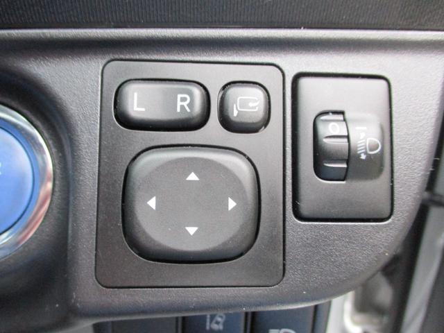 アクア Ｓスタイルブラック　メモリーナビゲーション　フルセグＴＶ　ＣＤ　ＤＶＤ再生　ミュージックサーバー　Ｂｌｕｅｔｏｏｔｈ接続オーディオ　バックカメラ　スマートキー　プッシュスタート　社外１５インチアルミホイール　ＥＴＣ（28枚目）