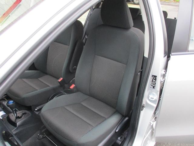 アクア Ｓスタイルブラック　メモリーナビゲーション　フルセグＴＶ　ＣＤ　ＤＶＤ再生　ミュージックサーバー　Ｂｌｕｅｔｏｏｔｈ接続オーディオ　バックカメラ　スマートキー　プッシュスタート　社外１５インチアルミホイール　ＥＴＣ（43枚目）