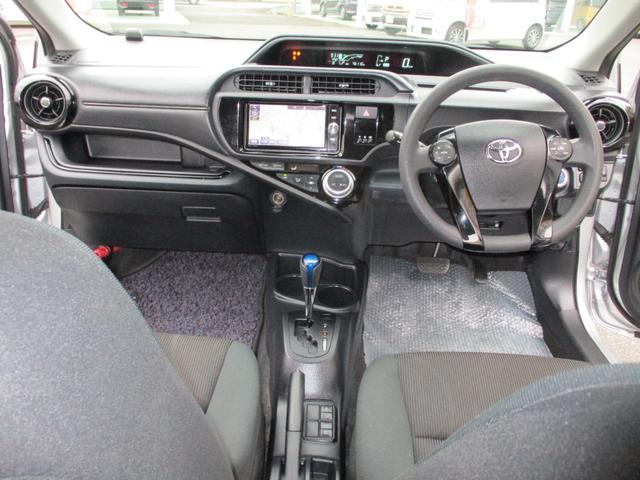 アクア Ｓスタイルブラック　メモリーナビゲーション　フルセグＴＶ　ＣＤ　ＤＶＤ再生　ミュージックサーバー　Ｂｌｕｅｔｏｏｔｈ接続オーディオ　バックカメラ　スマートキー　プッシュスタート　社外１５インチアルミホイール　ＥＴＣ（44枚目）