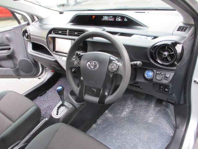 アクア Ｓスタイルブラック　メモリーナビゲーション　フルセグＴＶ　ＣＤ　ＤＶＤ再生　ミュージックサーバー　Ｂｌｕｅｔｏｏｔｈ接続オーディオ　バックカメラ　スマートキー　プッシュスタート　社外１５インチアルミホイール　ＥＴＣ（46枚目）