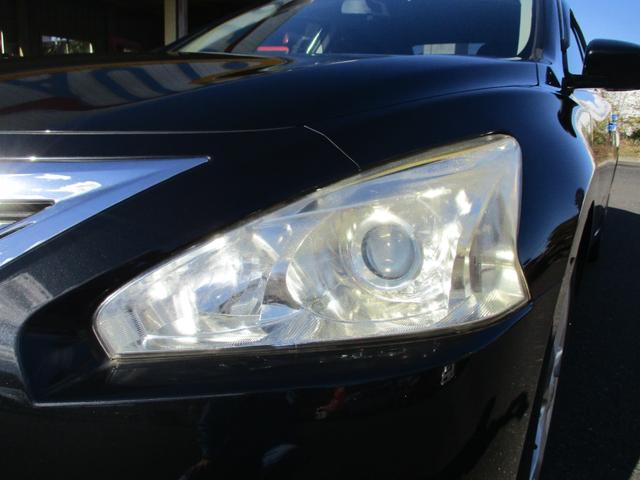 ティアナ ＸＶ　ナビＡＶＭパッケージ　純正メモリーナビゲーション　フルセグＴＶ　アラウンドビューモニター　純正革シート　純正ＨＩＤヘッドライト　純正１７インチアルミホイール　オートクルーズ　シートヒーター　シートクーラー　ＥＴＣ（3枚目）