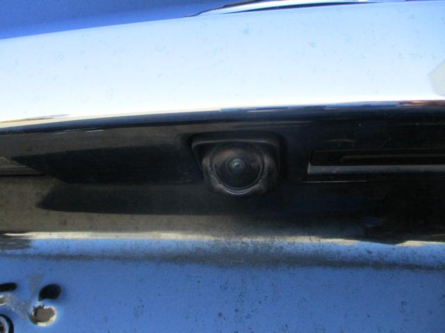 ティアナ ＸＶ　ナビＡＶＭパッケージ　純正メモリーナビゲーション　フルセグＴＶ　アラウンドビューモニター　純正革シート　純正ＨＩＤヘッドライト　純正１７インチアルミホイール　オートクルーズ　シートヒーター　シートクーラー　ＥＴＣ（9枚目）