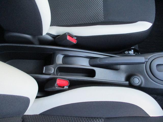 ノート Ｘ　純正メモリーナビゲーション　フルセグＴＶ　ＣＤ　Ｂｌｕｅｔｏｏｔｈ接続オーディオ　バックカメラ　スマートキー　プッシュスタート　エマージェンシーブレーキ　アイドリングストップ　横滑り防止機能　ＥＴＣ（20枚目）