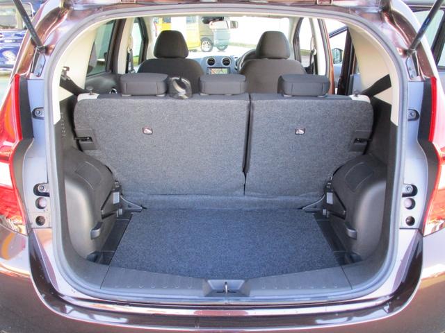 ノート Ｘ　純正メモリーナビゲーション　フルセグＴＶ　ＣＤ　Ｂｌｕｅｔｏｏｔｈ接続オーディオ　バックカメラ　スマートキー　プッシュスタート　エマージェンシーブレーキ　アイドリングストップ　横滑り防止機能　ＥＴＣ（33枚目）