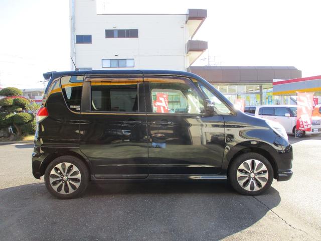 デリカＤ：２ Ｓ　メモリーナビゲーション　フルセグＴＶ　ＣＤ　ＤＶＤ再生　Ｂｌｕｅｔｏｏｔｈ接続オーディオ　バックカメラ　後席フリップダウンモニター　純正フルエアロ　１５インチアルミ　ＨＩＤ　フォグランプ　スマートキー（6枚目）