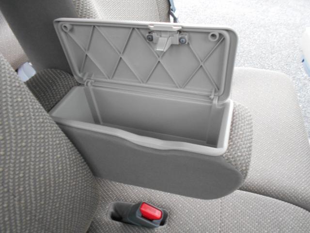 タント Ｌ　メモリーナビ　ワンセグＴＶ　アイドリングストップ　ピラーレススライドドア　電動格納ミラー　ベンチシート　キーレス　プライバシーガラス　ライトレベライザー（32枚目）