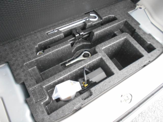 タント Ｌ　メモリーナビ　ワンセグＴＶ　アイドリングストップ　ピラーレススライドドア　電動格納ミラー　ベンチシート　キーレス　プライバシーガラス　ライトレベライザー（42枚目）