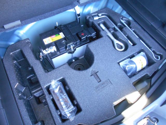 ノート ｅ－パワー　Ｘ　メモリーナビ　フルセグＴＶ　アラウンドビューモニター　スマートキー　プッシュスタート　衝突軽減ブレーキ　Ｂｌｕｅｔｏｏｔｈ　バックカメラ　オートエアコン　電動格納ミラー（44枚目）