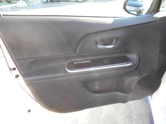 アクア X-アーバン メモリーナビ ワンセグTV スマートキー プッシュスタート 15インチアルミホイール ハーフレザーシート エアロ ETC ウィンカーミラー 電動格納ミラー プライバシーガラス(16枚目)