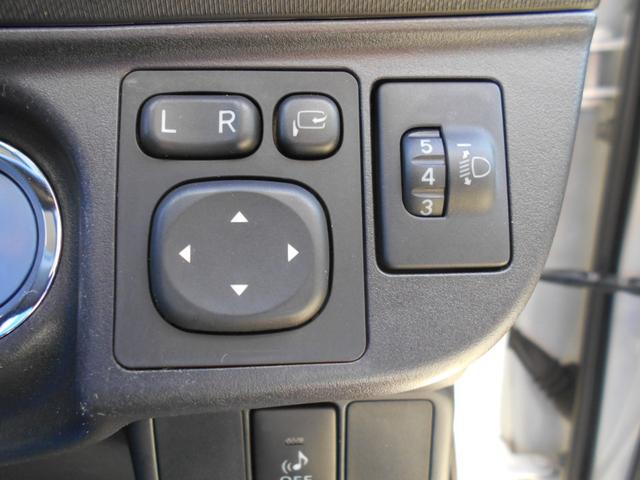 アクア X-アーバン メモリーナビ ワンセグTV スマートキー プッシュスタート 15インチアルミホイール ハーフレザーシート エアロ ETC ウィンカーミラー 電動格納ミラー プライバシーガラス(30枚目)