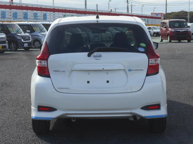 ノート e-パワー メダリスト メモリーナビ フルセグTV 衝突軽減ブレーキ スマートキー プッシュスタート Bluetooth LEDライト 15インチアルミホイール ETC 電動格納ミラー(6枚目)